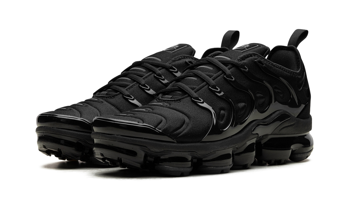 Air Vapormax Plus "Triple Black" 924453 004